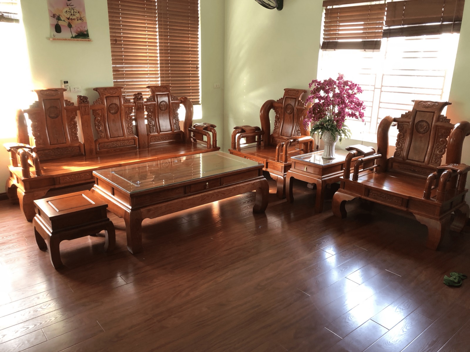 Những mẫu bàn ghế gỗ phòng khách hiện đại, bộ ghế phòng khách đẹp