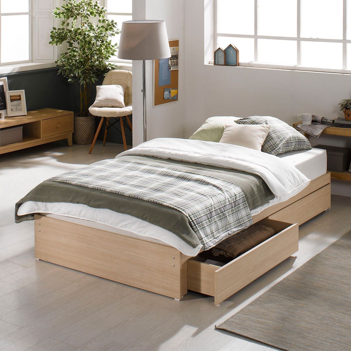 Mẫu giường đẹp gỗ tự nhiên 2022