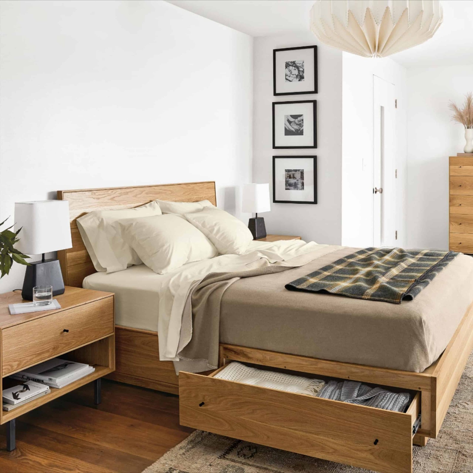 Mẫu giường gỗ đẹp đơn giản hiện đại, mẫu giường gỗ hiện đại