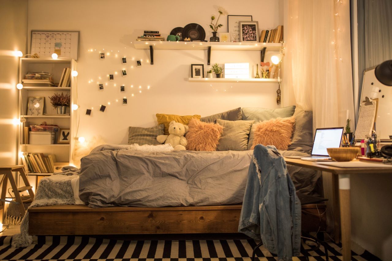 Top 59+ đèn trang trí phòng ngủ phù hợp cho gia đình bạn